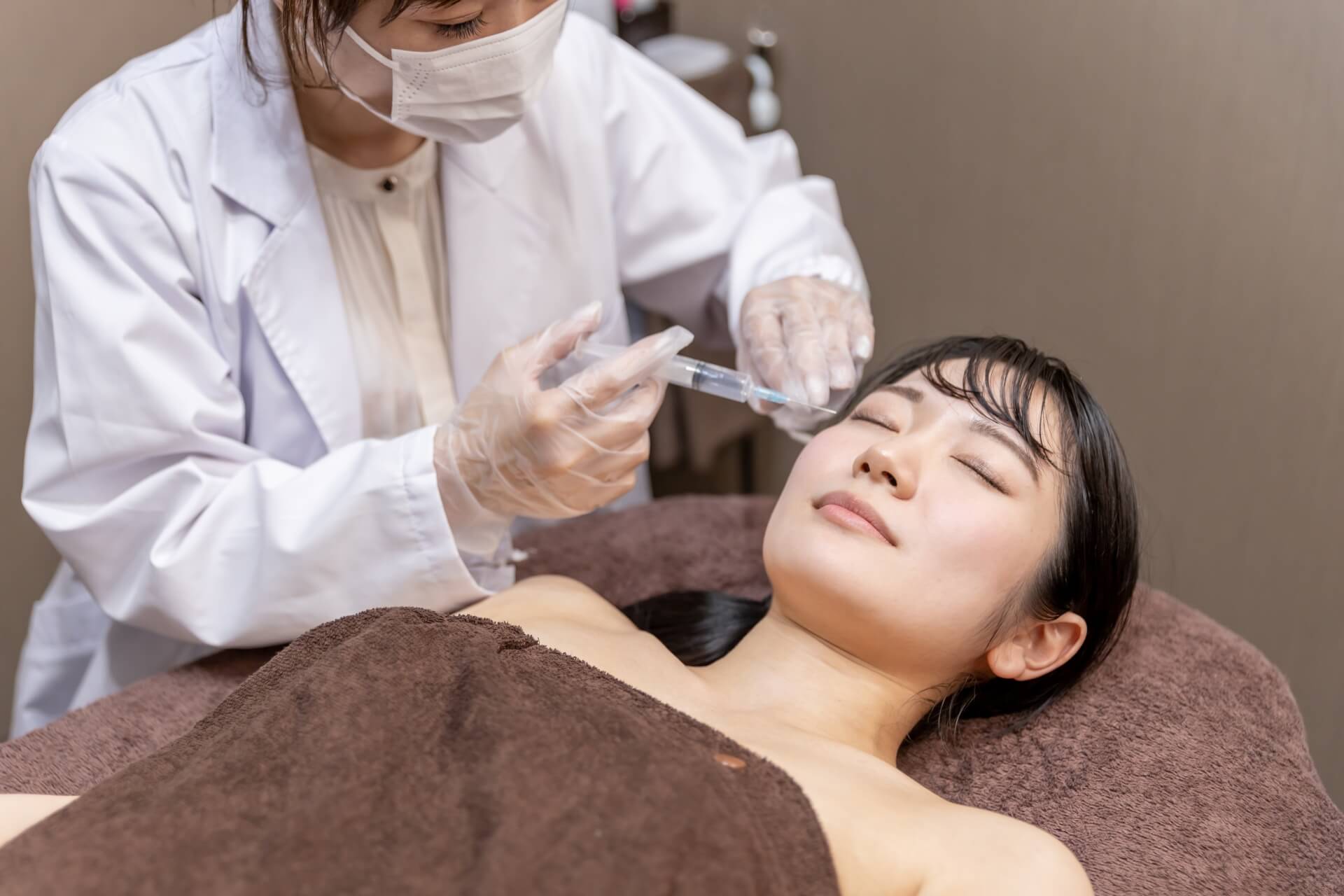 目の下のクマ治療の選択肢