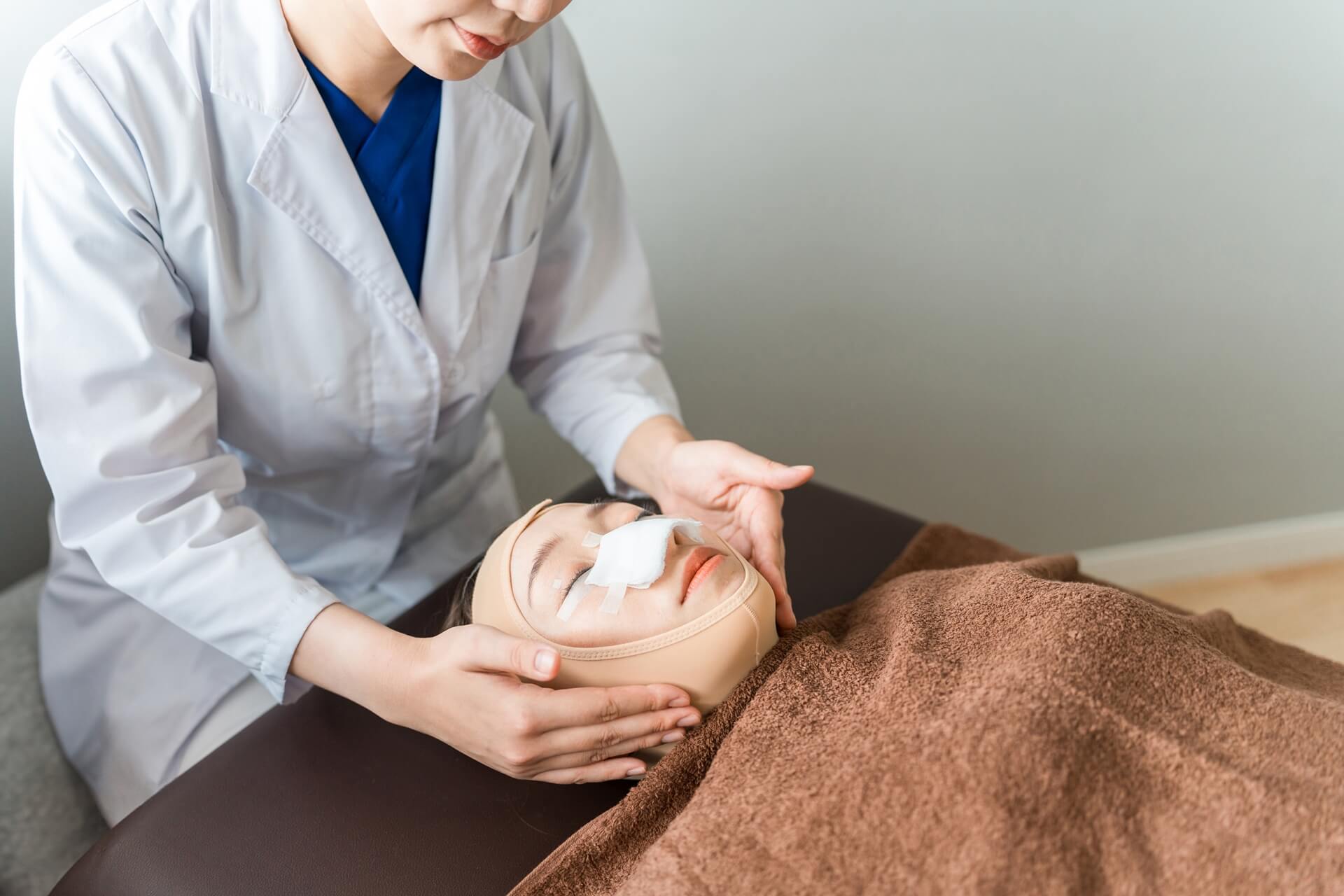 初めての鼻整形で押さえたいクリニックの選び方